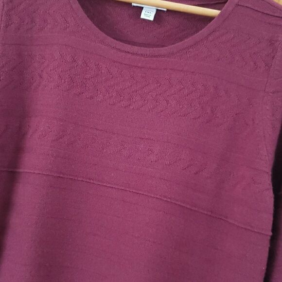 Pretty Wine Colored Croft & Barrow Textured Knit Scoop Neck Sweater Sz PXL - Picture 3 of 5